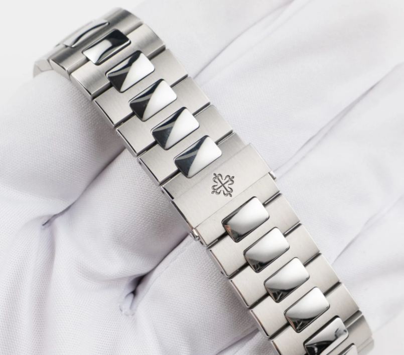 Patek Philippe Nautilus