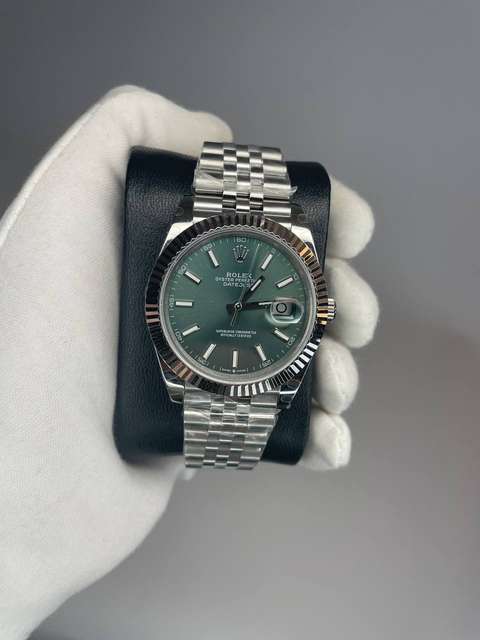 Rolex Date-Just Green motif